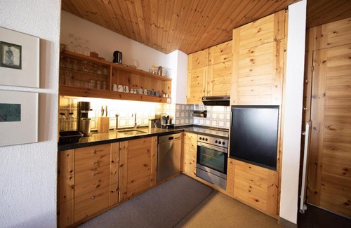 Lenzerheide Apartment | Central flat for 3 persons at Hotel Schweizerhof-Lenzerheide