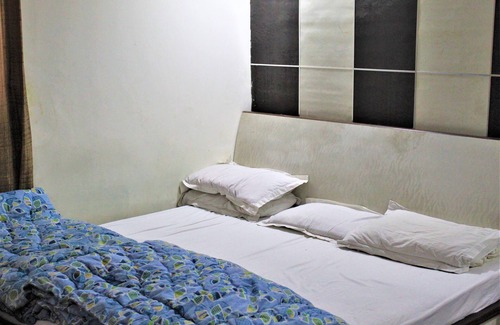 Nizamuddin House | Central Guest House