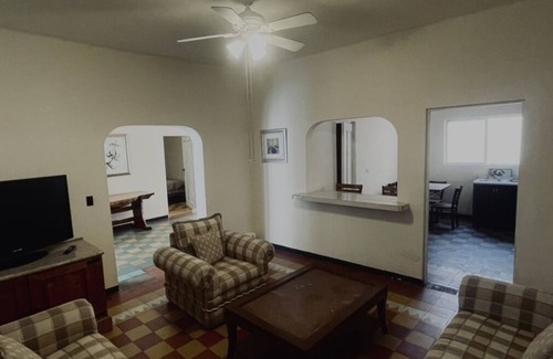 Hidalgo del Parral House | Central house in Parral
