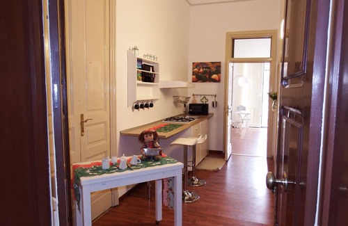 Coste Apartment | Central house - elegant apartment in an ancient building in the historic center