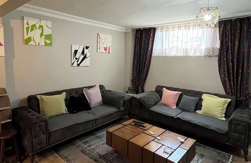 Bomonti Apartment | Central Huge Flat w3BR and Garden