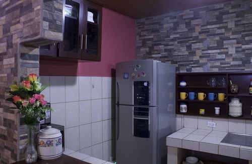 Managua House | Central Large Renovated House With AC, King Bed ★