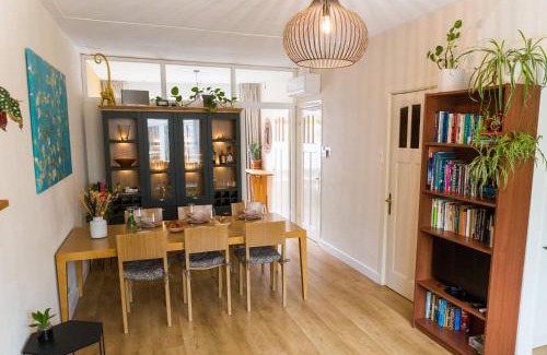 Utrecht Apartment | Central located apartment - groundfloor & garden
