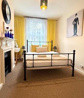 Bristol Old City Apartment | Central Located One Bedroom Apt
