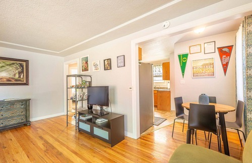 Alberta Arts District House | CENTRAL LOCATION, DUPLEX CLOSE TO ALBERTA ART DISTRICT!