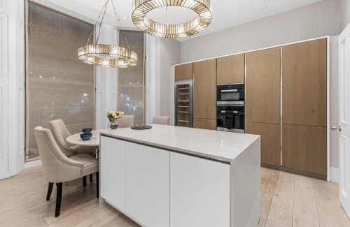 Holland Park Apartment | Central London Duplex Retreat