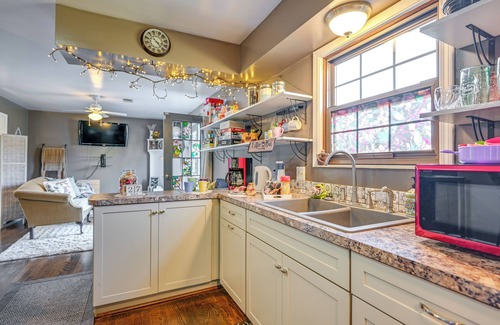 Clio Apartment | Central Michigan Vacation Rental Near Frankenmuth!