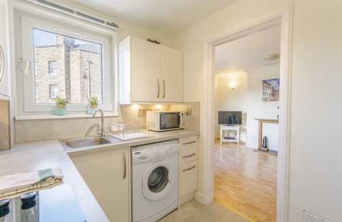 Pleasance Apartment | Central, Modern Apartment close to the Royal Mile with wonderful views