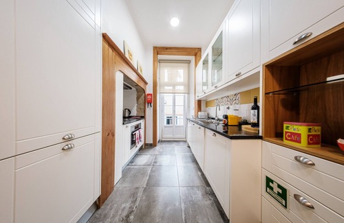Baixa Apartment | Central Modern Classic Apartment in Baixa 107
