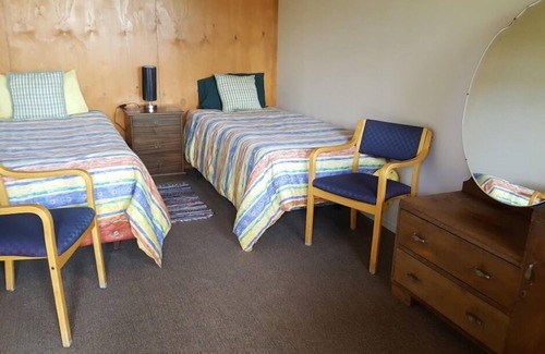 Ettrick Cabin | Central Otago Lodge perfect for Groups, families,