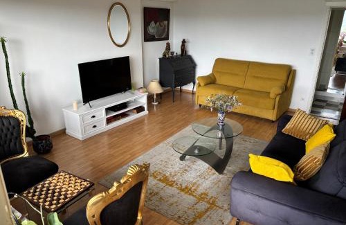 Chaudfontaine Apartment | Central peak of Embourg Apartment