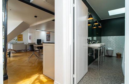 København V Apartment | Central Penthouse with Panoramic Private Terrace