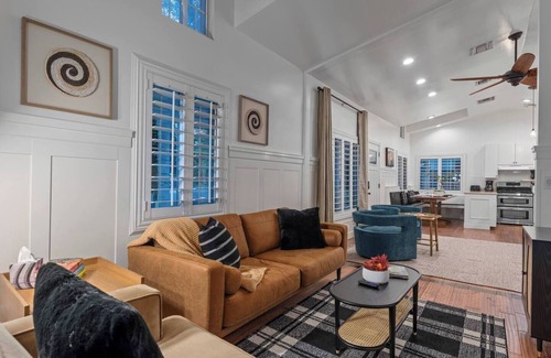 Camelback East House | Central PHX Cottage with FREE Private Heated Pool!