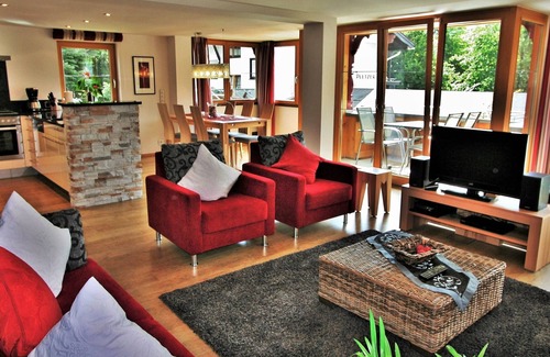 Oberstdorf Apartment | Central, quiet location, 5-star comfort, south-facing balcony, mountain railroads unlimited 2024