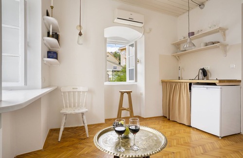 Herceg Novi Apartment | Central, Quiet & Romantic + sea view