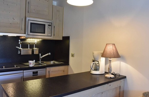 Meribel Centre Apartment | Central Studio for 4 in Méribel with Balcony, Parking, and WiFi