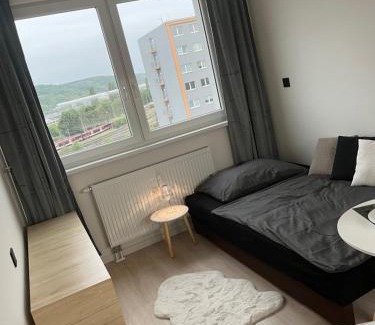 Juh Apartment | Central Studio near McDonald's