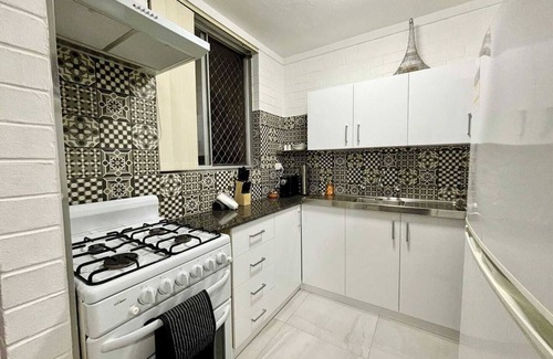 Subiaco Apartment | Central Subiaco Oasis 1 Bedroom Unit