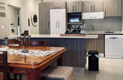 Trawal Apartment | Centrally Located and Within Walking Distance to Everything