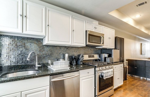Trinidad House | Centrally Located DC Row House Near Restaurants!