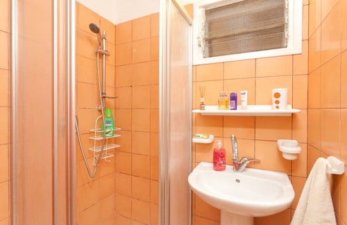 Haifa House | Centrally located ,detached house