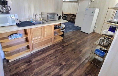 Schnitzelburg Apartment | Centrally located in Germantown and can walk to everything