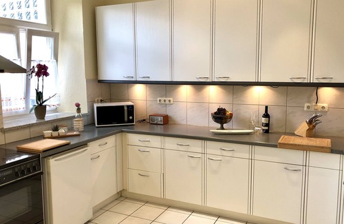 Bamberg Apartment | Centrally located, large apartment; free parking space included!
