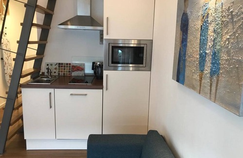 City Centre Regensburg Apartment | Centrally located maisonette apartment (25 sqm) with underfloor heating and balcony
