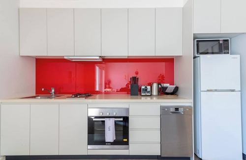 Pyrmont Apartment | Centrally Located Pyrmont Paradise with Patio