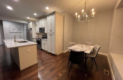 Lakewood House | Centrally Located Studio with separate entrance and FREE parking