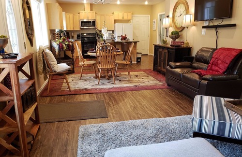 Bonney Lake House | Centrally located Sumner/Bonney Lake home Nestled on a 5 Acre Estate