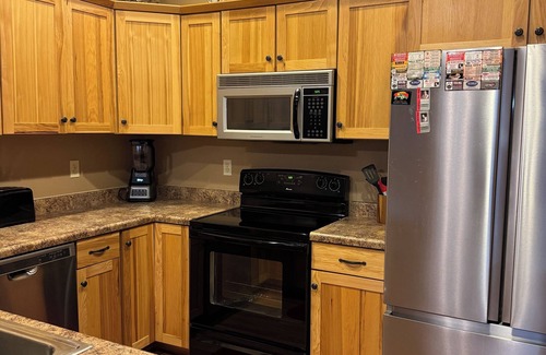 Hill City House | Centrally located to all Black Hills attractions! Best views of Hill City.