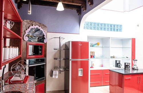 Colonia San Antonio House | Centro 4Bed Home on Stirling Dickinson