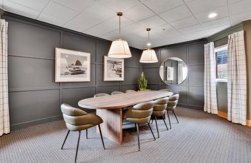 Sherwood - Tualatin South Hotel | Century Hotel