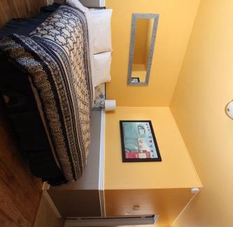 Fort Macleod Hotel | Century II Motel