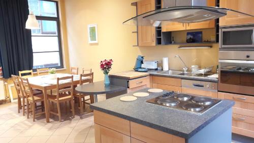 Ilot Sacre Apartment | CEP MAISONNETTE
