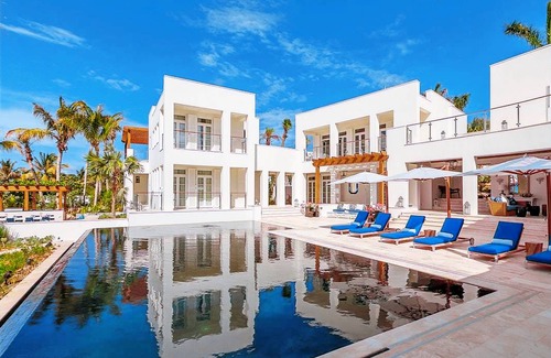 West End Village Villa | Cerulean Villa