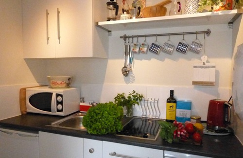 Sarlat-la-Caneda Apartment | Cezanne, charming apartment in Sarlat. Ideal for couples. Free wifi and parking