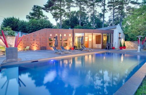 Candes-Saint-Martin Bed & Breakfast | Château de Candes - Art & Spa