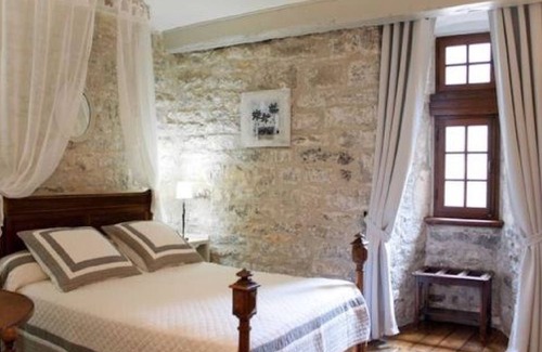 Sainte-Enimie Hotel | Château de la Caze