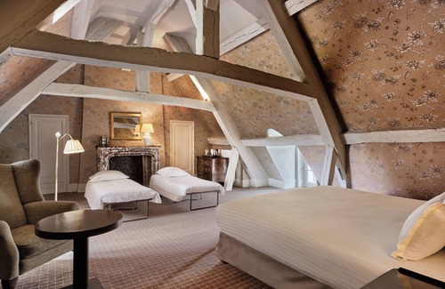 Villiers-le-Mahieu Hotel | Château de Villiers-le-Mahieu, Les Maisons de Campagne