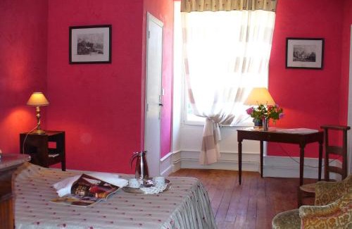 Daon Bed & Breakfast | Château des Lutz