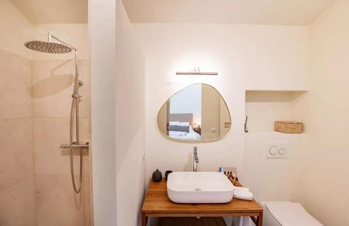 Lourmarin Bed & Breakfast | Château les Gardis
