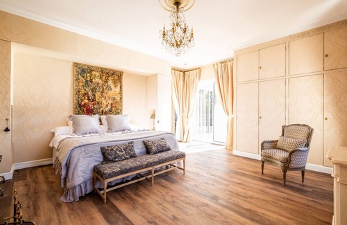 Avensan Hotel | Château Meyre