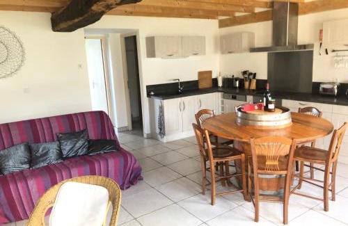 Saint-Genes-de-Blaye House | Chai Crann Piorra