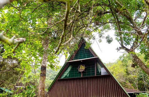 Paranagua Ski Chalet | Chalé Bombordo com Wi-Fi na Praia das Encantadas