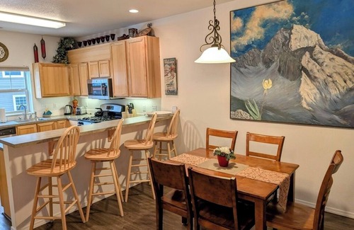 Government Camp Ski Chalet | Chalet 16 at the Official Collins Lake Resort