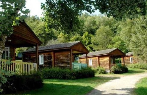 Correze Ski Chalet | Chalet 3 étoiles - Piscine - eehihb
