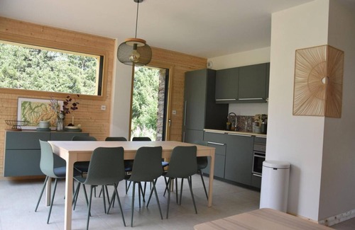 Pralognan-la-Vanoise Ski Chalet | Chalet, 300m from ski slopes, Ground floor, parking, ski locker, 85m², Pralognan-la-Vanoise