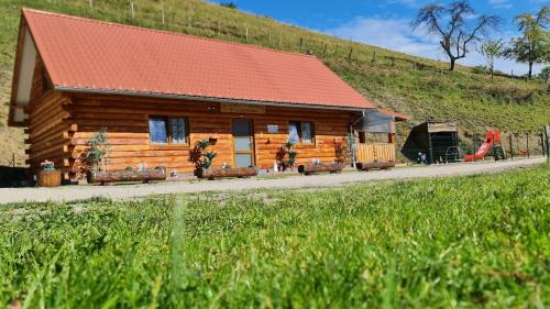 Saint-Philippe Ski Chalet | Chalet bambi